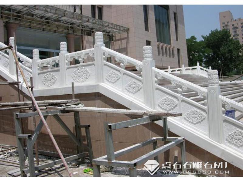漢白玉欄桿
