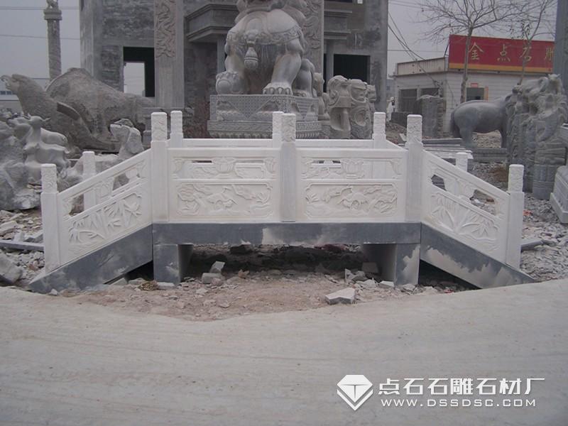 漢白玉欄桿